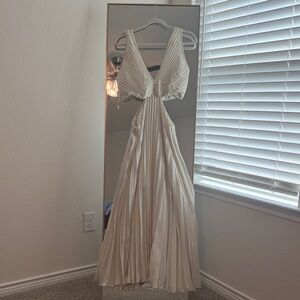 Abercrombie & Fitch Ivory Backless Pleated Dress
